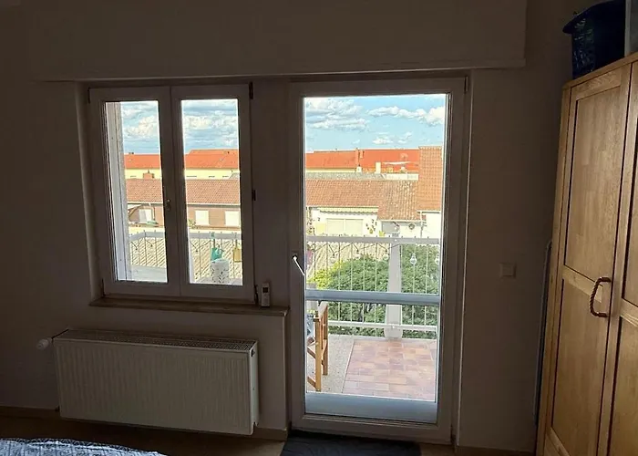 Stilvolle Mit Parkplatz Rülzheim